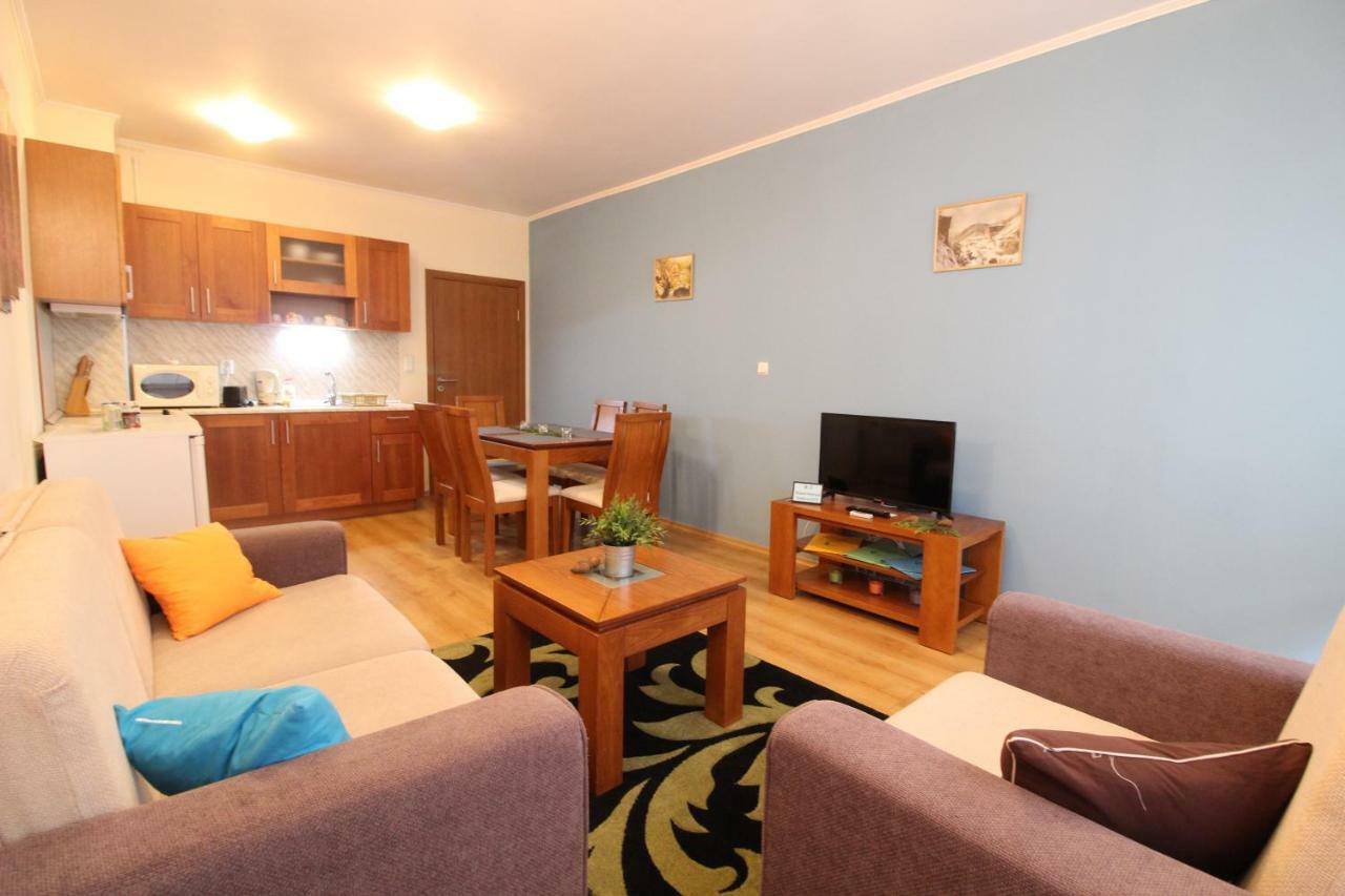 Pine Tree Apartment 3 - B3 بانسكو المظهر الخارجي الصورة